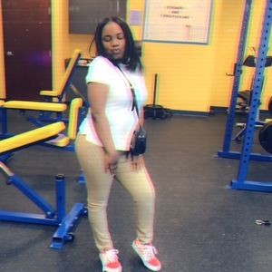 Meet your Posher, Harmony